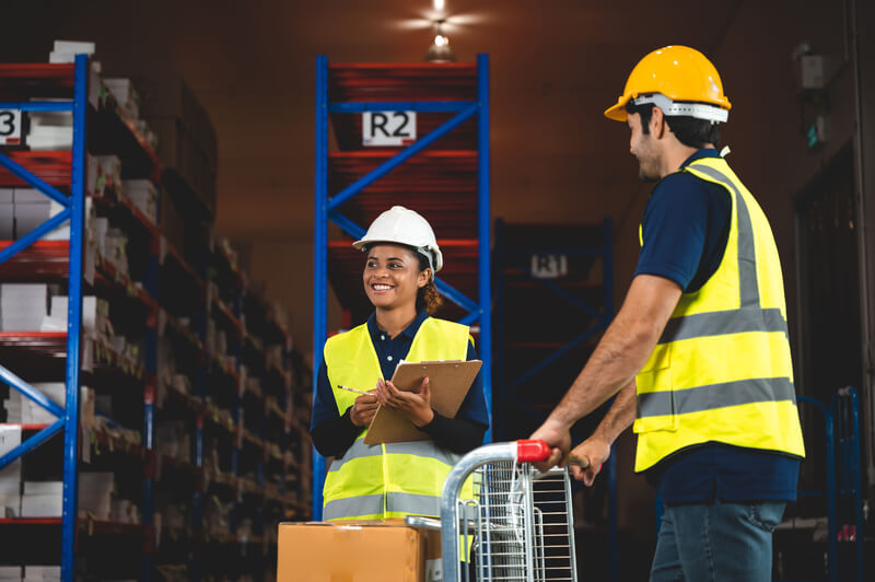 seguranca do trabalho colaboradores sorrindo