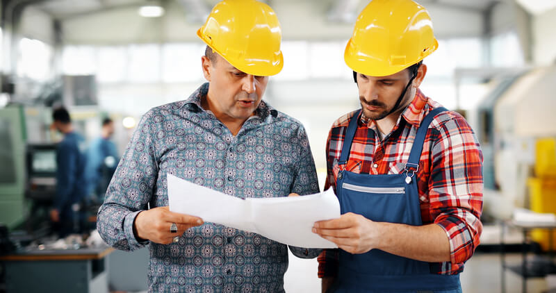 tecnico em seguranca do trabalho homens capacete