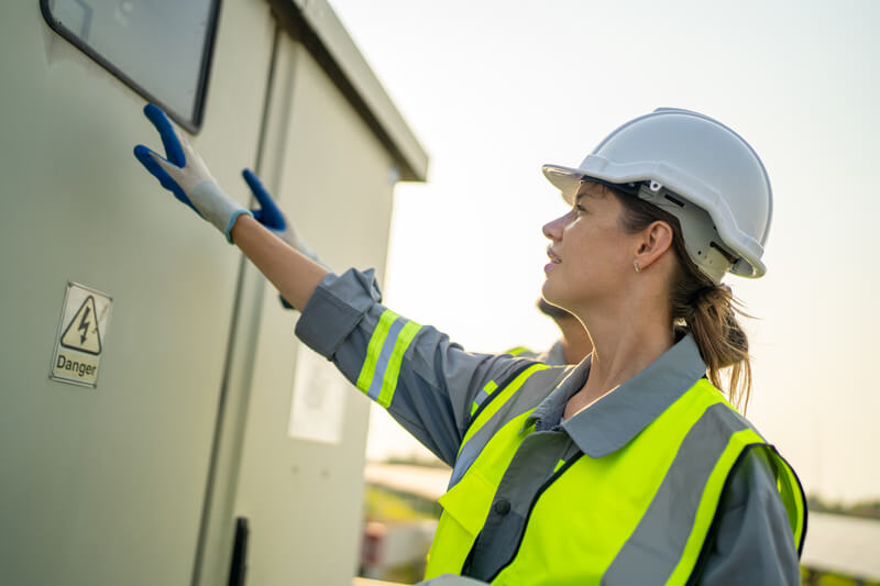 fecho lingueta painel eletrico obra